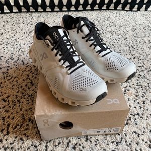 On Cloud X running shoes for women